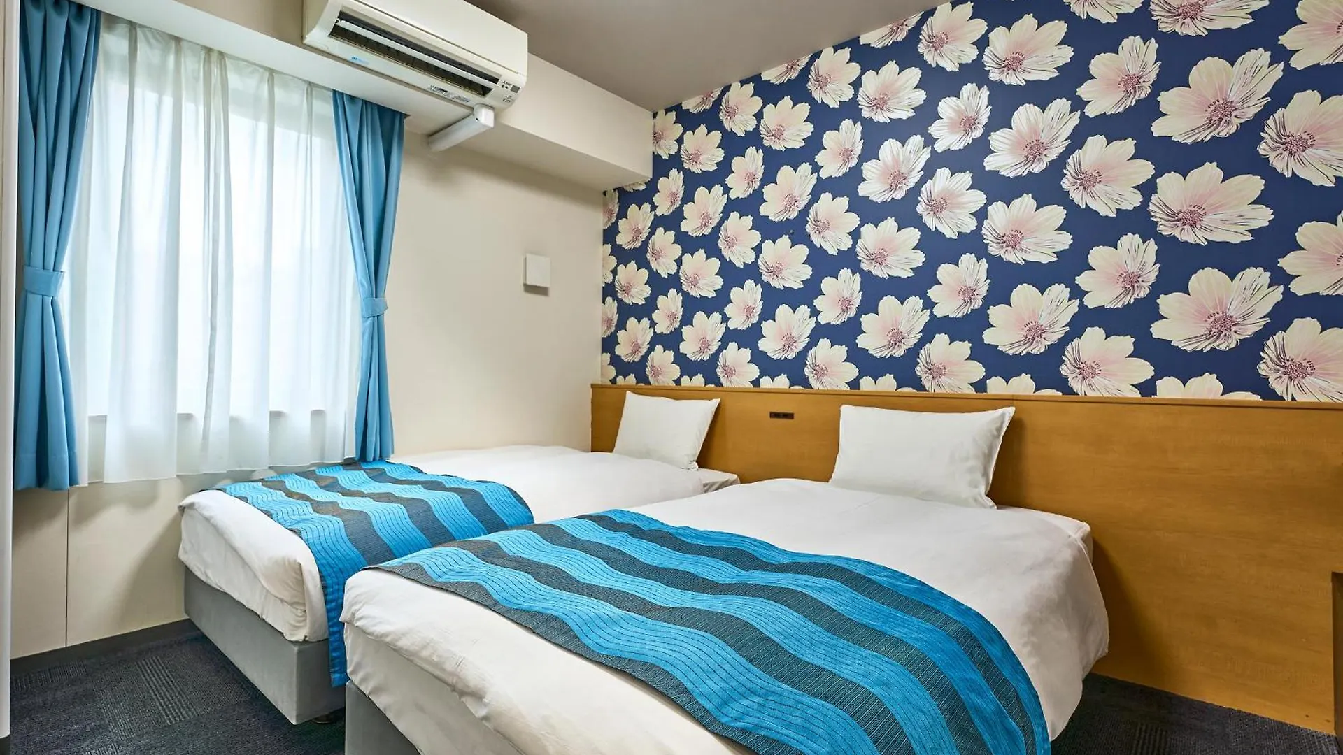 Hotel Sobial Osaka Dome 4*,
